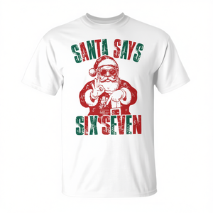 Camiseta navideña con estampado rojo y verde de Santa Says Six Seven, diseño festivo - Product Image 2
