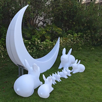 Nouvelle conception, lampe demi-lune en plastique PE blanc de luxe 3,3 m, lumière de lune RGB, lumière LED en forme de croissant de lune, grande taille, pour extérieur, avec support