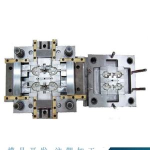 Guangdong YIOT, fabrication sur mesure d'outils et de moules en plastique professionnels pour des pièces en plastique durables et de haute précision pour produits ménagers - Product Image 4