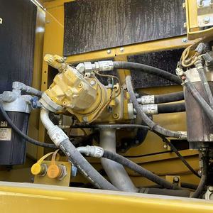 Excavatrice CAT 345GC d'occasion, faible nombre d'heures, puissance de 258 kW, bon état pour l'exploitation minière - Product Image 2