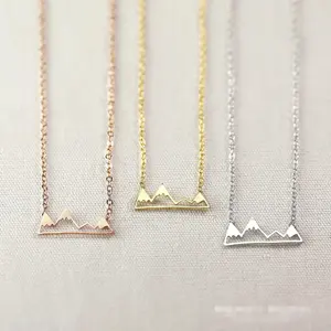 Inspire jewelry Mountain Pendant Necklace for Women Mountain Range Jewelry Dainty Charm Necklace for Her Nature Lover Gifts