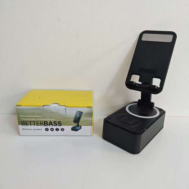 Hot-selling 3-in-1  Speaker Telescopic 360° Rotating Live Streaming Mobile Stand TV Stand Phone Holder Laptop Stand