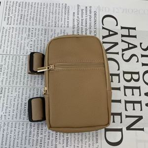 Nouvelle conception Sac de cuisse en PU motif litchi coloré, étanche avec fermeture éclair, unisexe, pour randonnée en extérieur, avec logo personnalisé, sacoche pour téléphone - Product Image 4