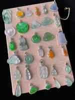 Pendentif en Jade Émeraude Naturel, Or 18K de type A incrusté, avec motifs Ruyi, Ping An, Bouddha, Fu, Melon & Haricots, et anneau porte-bonheur, effet glace