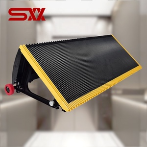 Escalera mecánica de acero inoxidable TJ1000SX con rodillo rojo, anchos de 1000 mm y 800 mm - Product Image 1