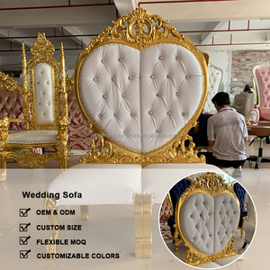 LEDA il divano in stile trono dorato a prezzi accessibili del re e della regina, un divanetto da matrimonio reale e lussuoso. - Product Image 4
