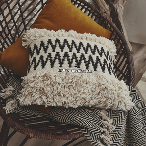 Vente chaude dans le monde entier bohème décor à la maison laine housse de coussin tissé à la main intérieur-extérieur géométrique jeter oreiller couvre par ITHL - Product Image 1