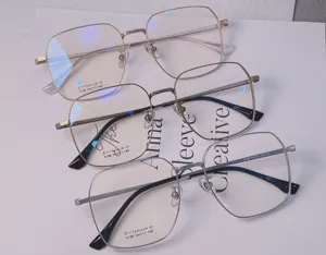 Light Blocking Glasses Optical Spectacle Eyeglasses Frames Blue Cheap Custom Logo Fashion for Men Women Unisex OEM Anti Face