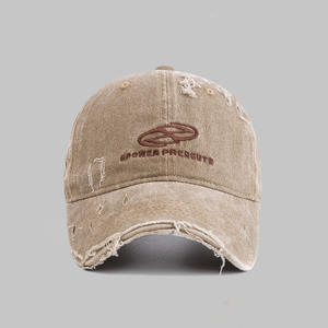 Gorra de béisbol de algodón lavado vintage con agujeros desgastados-Logotipo bordado personalizable, diseño unisex - Product Image 6
