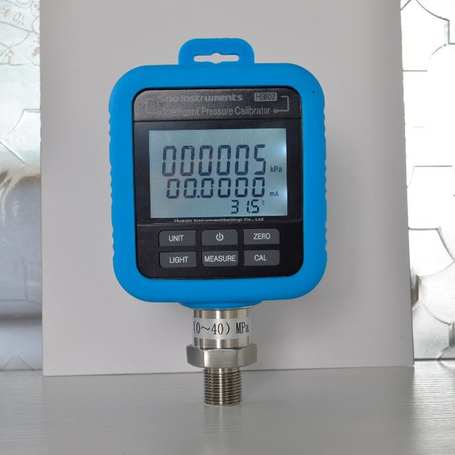 Automatic Pressure Calibrator with Accuracy 0.025%F.S
