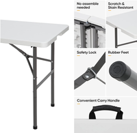 Table pliable en deux de 4 pieds en plastique portable de vente chaude pour les événements de fête en plein air