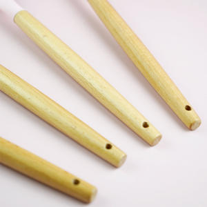 Ensemble de 11 ustensiles de cuisine antiadhésifs pour <span class=keywords><strong>Amazon</strong></span>, avec manche <span class=keywords><strong>en</strong></span> <span class=keywords><strong>bois</strong></span> et outils de pâtisserie <span class=keywords><strong>en</strong></span> silicone, y compris une cuillère à soupe pour la cuisson et la pâtisserie - Product Image 4