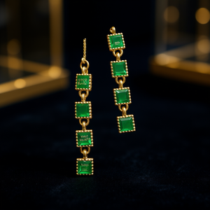 Orecchini a Cerchio Placcati Oro con Gemma Verde Taglio Smeraldo, Montatura a Castone, Geometrici, Trendy, Gioielli da Festa per Donna - Product Image 2