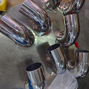 ท่อเหล็กคุณภาพสูง ASME B16.9 สแตนเลส 304/316/321 เหล็กคาร์บอน 20 #   ข้อต่อท่อเชื่อมแบบไร้รอยต่อ A105 ข้องอ 30 45 90 180 องศา - Product Image 5