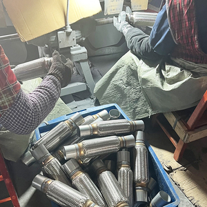 1.5-5 \ "ID 304 Tuyau flexible d'<span class=keywords><strong>échappement</strong></span> en acier inoxydable Double <span class=keywords><strong>tresse</strong></span> avec pièces de moteur à mamelon - Product Image 2