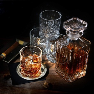 Ensemble de <span class=keywords><strong>carafe</strong></span> à whisky européenne DIY de 25 oz avec <span class=keywords><strong>bouchon</strong></span> en verre et verres, <span class=keywords><strong>carafe</strong></span> à <span class=keywords><strong>vin</strong></span> gravée - Product Image 5