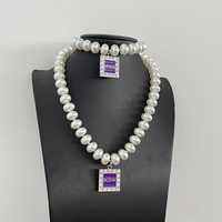 Bracelet et Collier pour Femme NCNW avec Breloque Lettre Grecque en Émail Violet et Strass, Bijou Idéal pour Cadeau de Mariage ou de Fête