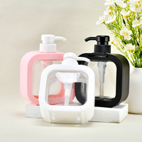 Récipient cosmétique carré de 300ml 500ml bouteilles de mousse de savon liquide en plastique PET rose avec pompe pour lotion corporelle