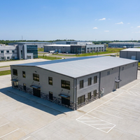 Entrepôt commercial moderne à structure métallique multi-étages en acier, construction professionnelle sur mesure