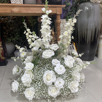 Knallrosa Künstliche Blumenarrangements Künstliche Seidenblumen in Rosa und Orange für Hochzeitsgang und Eingangsbereich-Dekoration