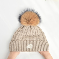 Chapeaux en laine pour femmes avec pompon en fourrure pour l'hiver Bonnet de printemps personnalisé n'importe quel style Logo Chaud Chapeau de ski en laine vente en gros