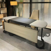 Bureau de direction de style luxe léger avec cadre en bois, mobilier de bureau haut de gamme pour patron PDG