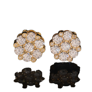Boucles d'oreilles à sept diamants, boucles d'oreilles romantiques en moissanite en forme de fleur, argent sterling S925, cadeau pour la Saint-Valentin et les anniversaires - Product Image 1