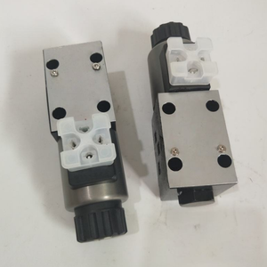 Vanne solénoïde hydraulique industrielle DHE 06322 24DC DHE 07112 230AC, vanne de commande directionnelle hydraulique robuste - Product Image 1