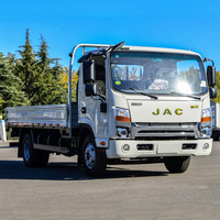 Camión Ligero JAC SHUAILING Q8 4x2 Mini Camión de Carga de 3-5 Toneladas Motor Cummins Transportador Compacto de Servicio Pesado