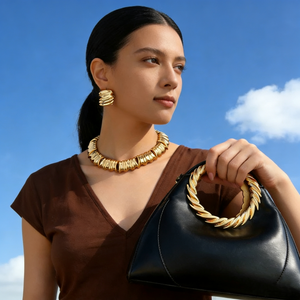 Borsa di Lusso in Pelle PU Nera 2026 con Set di Gioielli Dorati - Acquista la Borsa e Ricevi Gratuitamente Collana e Orecchini Abbinati - Product Image 3