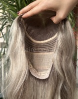 Perruque transparente en dentelle luxueuse pour le traitement de la perte de cheveux Perruque médicale avec surface en soie pour femmes Perruque médicale non adhésive