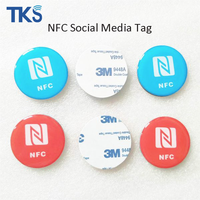 Autocollant intelligent NFC-Partage de liens de médias sociaux programmables | Étiquette de téléphone époxy pour carte de visite numérique et profil de contact