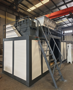 Broyeur à double arbre certifié CE avec deux moteurs <span class=keywords><strong>de</strong></span> 75 kW et réducteur pour la gestion des déchets - Product Image 3