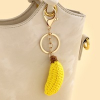 Handgemaakte gehaakte sleutelhangers Fruitserie Perzik Aardbei Bagage Tas Charme Hanger Schattig Meisje Interessante Bagcharm Gebreide sleutelhanger
