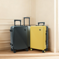 Cadre rigide en aluminium PC de luxe Roues pivotantes en TPE OEM ODM Bagage à main Serrure à 3 chiffres approuvée par le TSA Lady Fashion Travel