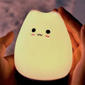 Veilleuse LED en forme de chat à côté de la chambre à coucher Lampe bébé USB en silicone souple - Product Image 4