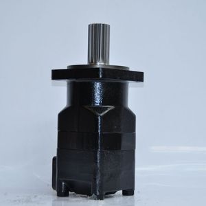 Moteurs hydrauliques cycloïdaux série BMT, moteurs à engrenages et à pistons à faible vitesse et à couple élevé en stock pour le déplacement sur chenilles - Product Image 1