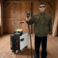 Machine de décapage au laser à fibre pulsée pour l'élimination des oxydes et des incrustations de soudure, préparation des surfaces métalliques, outil non abrasif