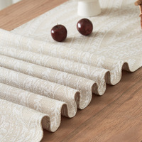 Nappe de table beige carrée simple en jacquard tissé à rayures géométriques, écologique et durable, avec pompons, pour la maison, les fêtes et l'hôtellerie - Vente en gros usine