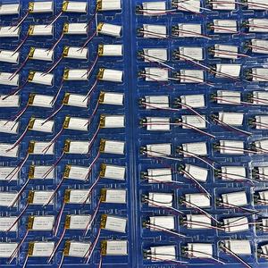 Batería recargable de iones de litio con luz USB de polímero de 3,7 V 301823 90Mah con salida de placa - Product Image 6