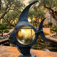 Statue de poisson Koi en bronze moulé à la cire perdue sur mesure - Sculpture aquatique sur mesure pour les intérieurs de luxe, les hôtels et les jardins, sculpture en bronze