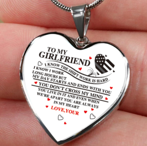 Nuova Collana con Cuore in Metallo e Messaggio Personalizzato, Regalo per Fidanzata, Mamma, Papà, Figlia, Sorella - Product Image 4