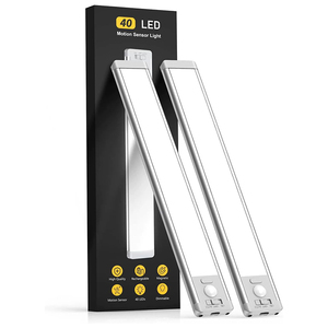 Lumières LED à détecteur de mouvement, éclairage intérieur sous les armoires, sans fil, fonctionnant sur piles, veilleuse à coller n'importe où - Product Image 1