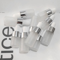 Mini flacon compte-gouttes en verre givré, 1ml, 2ml, 3ml, 5ml, petit distributeur de liquide d'aromathérapie de voyage pour huile essentielle