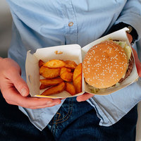 Papier de cuisson biodégradable imprimé offset personnalisé, résistant à la graisse, avec revêtement PE pour l'emballage de gâteaux et de hamburgers