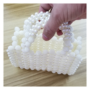 女性パールボールビーズデイクラッチイブニングバッグホワイトストーンアクリルラグジュアリークラッチバッグ中空織りレディースハンドバッグパーティー財布 - Product Image 6