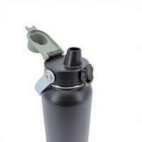 Bouteille isotherme élégante en acier inoxydable noir de 1000 ml avec poignée à rivets et couvercle à ouverture directe pour les voyages et les activités de plein air