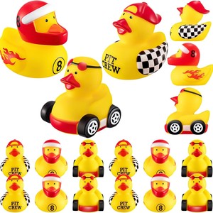 Pilote de course 2 pouces masse personnalisé imprimé PVC caoutchouc en forme de canard baignoire jouets de bain avec motifs ajoutés - Product Image 1