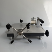 HSIN612 Hydraulic High Pressure Calibration Pump Bench 1600bar Oil Pressure Gauge Sensor Comparator Calibrator for Instrument