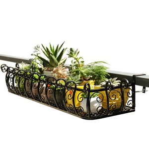 Panier suspendu en fer forgé européen robuste, <span class=keywords><strong>jardinière</strong></span> murale pour les balustrades de balcon, grilles de sécurité, support antirouille - Product Image 1